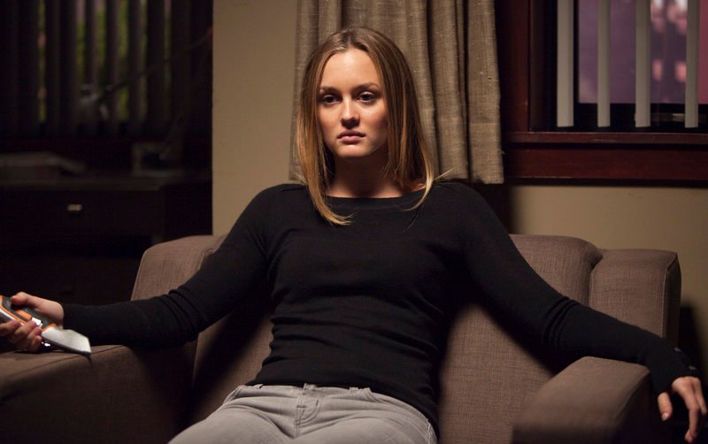 Trachtet jedem nach dem Leben, der Sara nahe steht: Rebecca (Leighton Meester) … – Bild: 2010 Screen Gems, Inc. All Rights Reserved.
