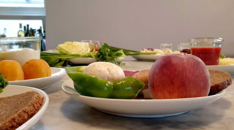 Viel Gemüse und Obst gehört bei fast allen Diäten dazu. – Bild: ZDF und SWR. Viel Gemüse und Obst gehört bei fast allen Diäten dazu. – Bild: ZDF und SWR.